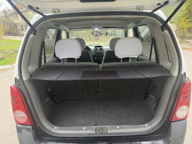 Белый Опель Агила, объемом двигателя 1 л и пробегом 190 тыс. км за 1999 $, фото 10 на Automoto.ua