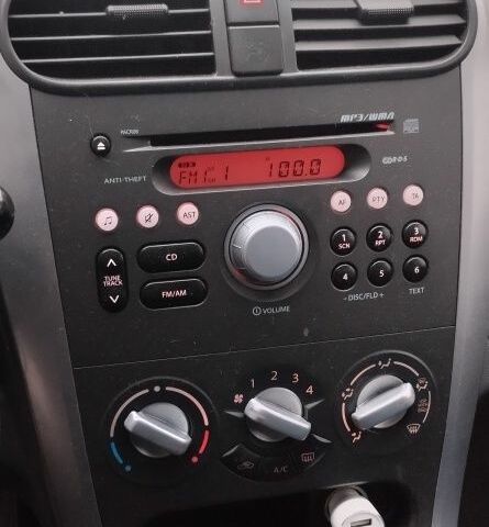 Белый Опель Агила, объемом двигателя 1.2 л и пробегом 246 тыс. км за 3950 $, фото 7 на Automoto.ua