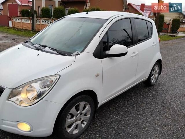 Белый Опель Агила, объемом двигателя 1.24 л и пробегом 270 тыс. км за 3799 $, фото 2 на Automoto.ua