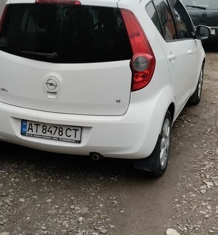 Белый Опель Агила, объемом двигателя 1.2 л и пробегом 246 тыс. км за 3950 $, фото 3 на Automoto.ua
