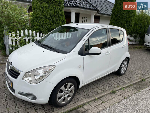 Белый Опель Агила, объемом двигателя 1.2 л и пробегом 73 тыс. км за 3950 $, фото 15 на Automoto.ua
