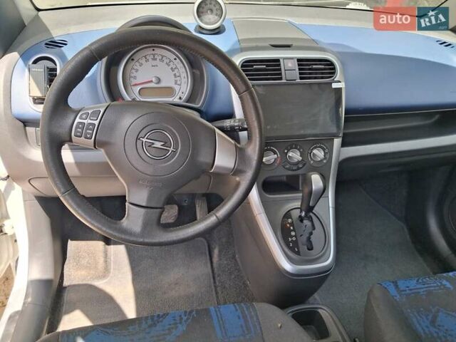 Опель Агила 2012 в Черновцах на Automoto.ua Белый Опель Агила, объемом двигателя 1.3 л и пробегом 83 тыс. км за 8450 $, фото 26 на Automoto.ua