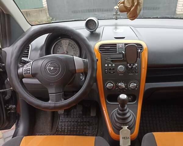 Черный Опель Агила, объемом двигателя 1.2 л и пробегом 195 тыс. км за 4650 $, фото 17 на Automoto.ua