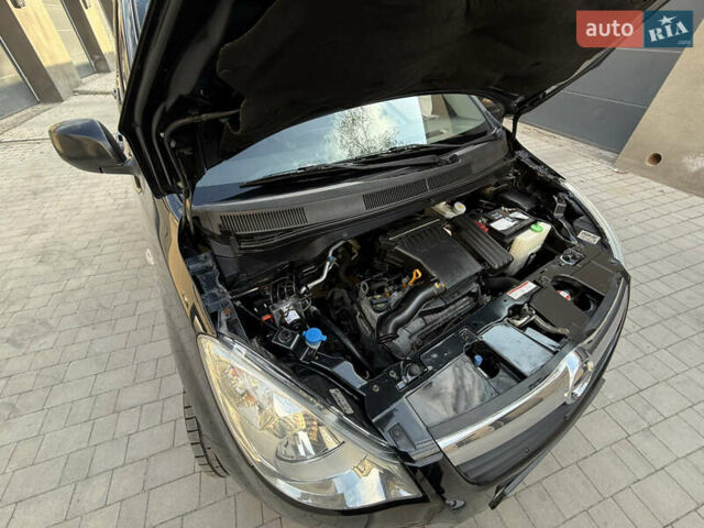 Черный Опель Агила, объемом двигателя 1 л и пробегом 260 тыс. км за 4700 $, фото 33 на Automoto.ua