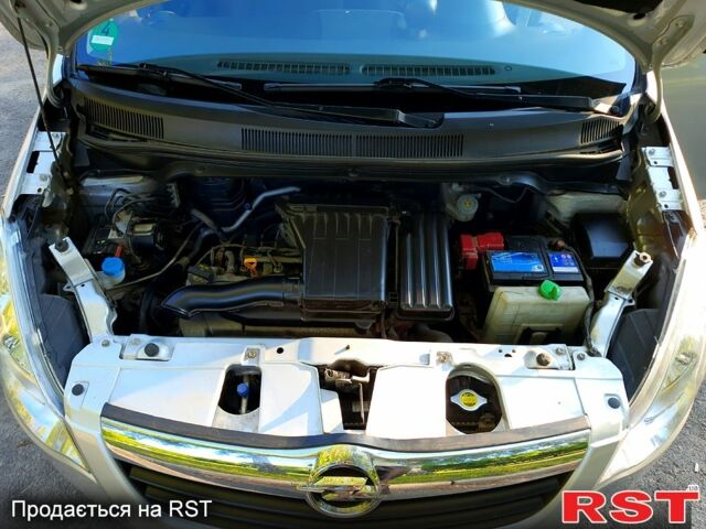 Серый Опель Агила, объемом двигателя 1.2 л и пробегом 220 тыс. км за 5400 $, фото 6 на Automoto.ua