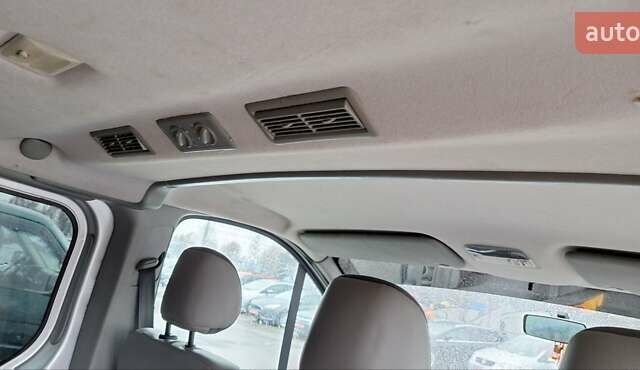 Серый Опель Агила, объемом двигателя 2 л и пробегом 338 тыс. км за 13600 $, фото 12 на Automoto.ua