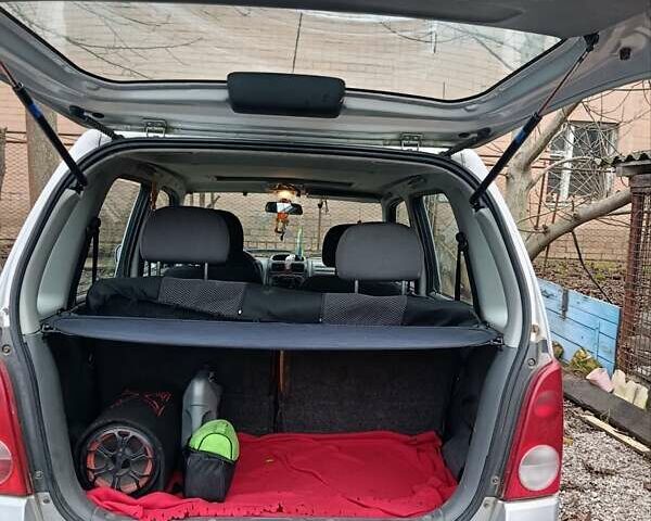 Серый Опель Агила, объемом двигателя 1 л и пробегом 172 тыс. км за 3500 $, фото 3 на Automoto.ua