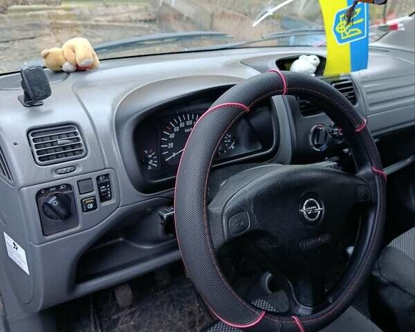 Серый Опель Агила, объемом двигателя 1 л и пробегом 172 тыс. км за 3500 $, фото 2 на Automoto.ua