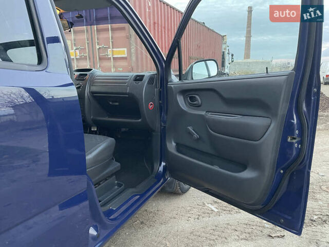 Синий Опель Агила, объемом двигателя 1 л и пробегом 184 тыс. км за 3500 $, фото 13 на Automoto.ua