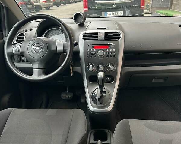 Зеленый Опель Агила, объемом двигателя 1.2 л и пробегом 78 тыс. км за 6200 $, фото 16 на Automoto.ua