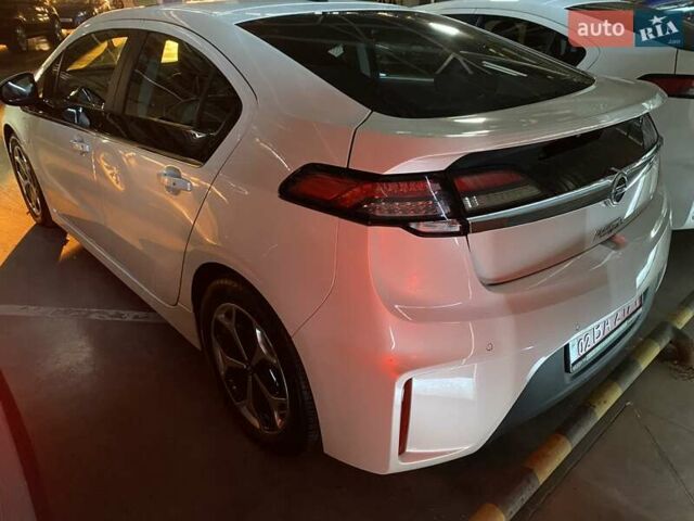 Белый Опель Ампера, объемом двигателя 1.4 л и пробегом 102 тыс. км за 11000 $, фото 4 на Automoto.ua