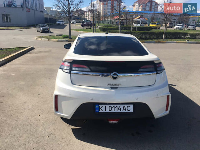 Белый Опель Ампера, объемом двигателя 1.4 л и пробегом 219 тыс. км за 11400 $, фото 1 на Automoto.ua