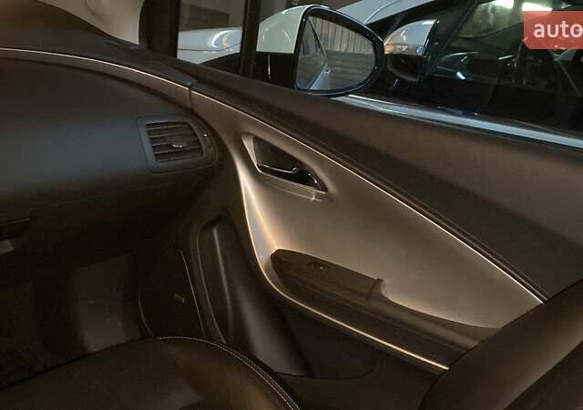 Белый Опель Ампера, объемом двигателя 1.4 л и пробегом 102 тыс. км за 11000 $, фото 9 на Automoto.ua