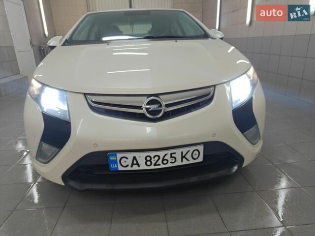 Белый Опель Ампера, объемом двигателя 1.4 л и пробегом 294 тыс. км за 12000 $, фото 6 на Automoto.ua