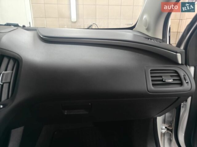 Білий Опель Ампера, об'ємом двигуна 1.4 л та пробігом 294 тис. км за 9500 $, фото 13 на Automoto.ua