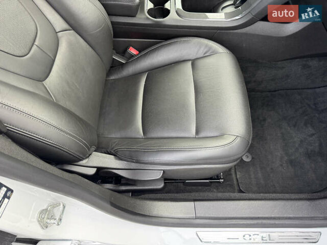Белый Опель Ампера, объемом двигателя 1.4 л и пробегом 202 тыс. км за 9900 $, фото 64 на Automoto.ua