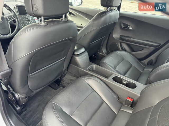 Белый Опель Ампера, объемом двигателя 1.4 л и пробегом 202 тыс. км за 9900 $, фото 51 на Automoto.ua