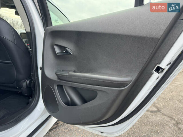 Белый Опель Ампера, объемом двигателя 1.4 л и пробегом 202 тыс. км за 9900 $, фото 60 на Automoto.ua