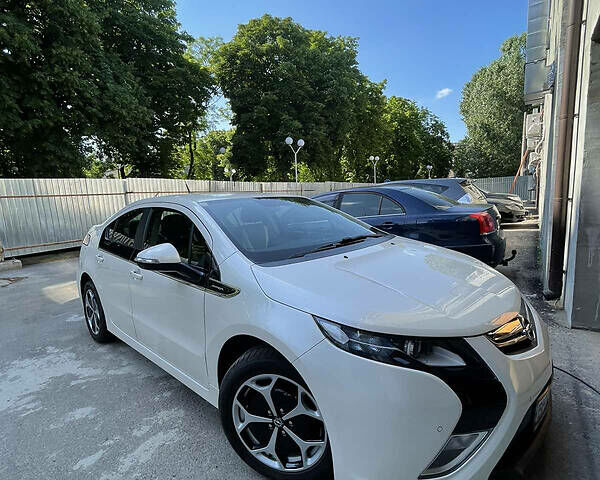 Белый Опель Ампера, объемом двигателя 1.4 л и пробегом 180 тыс. км за 10500 $, фото 2 на Automoto.ua