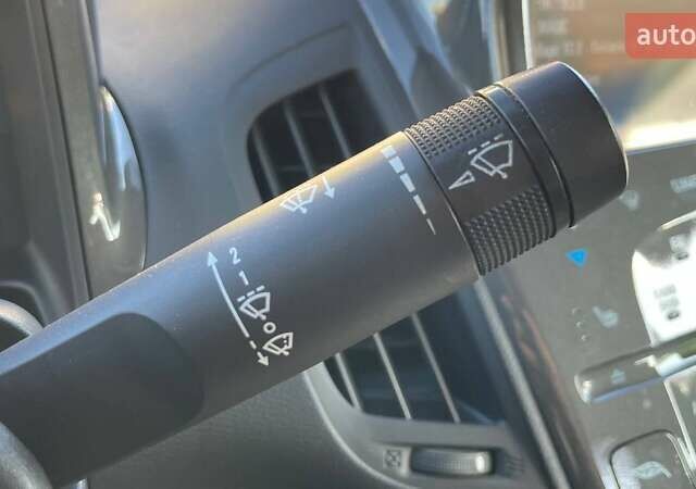 Черный Опель Ампера, объемом двигателя 1.4 л и пробегом 291 тыс. км за 10990 $, фото 16 на Automoto.ua