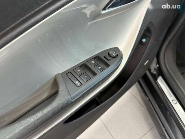 Опель Ампера, об'ємом двигуна 0 л та пробігом 291 тис. км за 10500 $, фото 17 на Automoto.ua