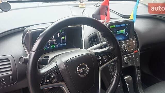 Опель Ампера, объемом двигателя 1.4 л и пробегом 261 тыс. км за 12000 $, фото 6 на Automoto.ua