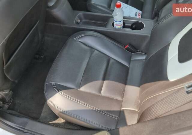 Сірий Опель Ампера, об'ємом двигуна 1.4 л та пробігом 132 тис. км за 11300 $, фото 13 на Automoto.ua