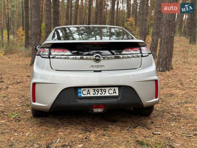 Сірий Опель Ампера, об'ємом двигуна 1.4 л та пробігом 132 тис. км за 10500 $, фото 4 на Automoto.ua