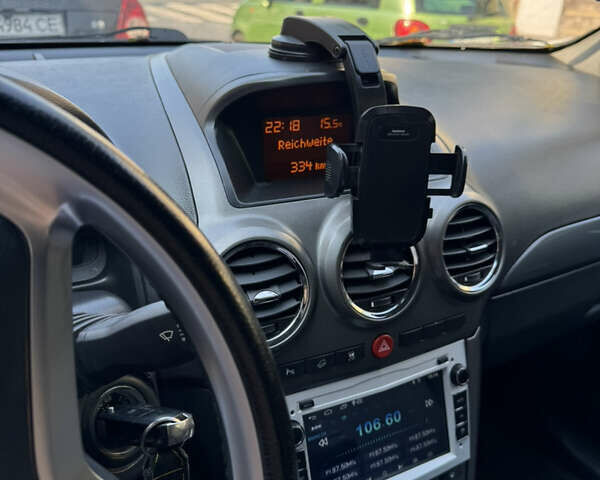 Белый Опель Антара, объемом двигателя 1.99 л и пробегом 142 тыс. км за 10000 $, фото 10 на Automoto.ua