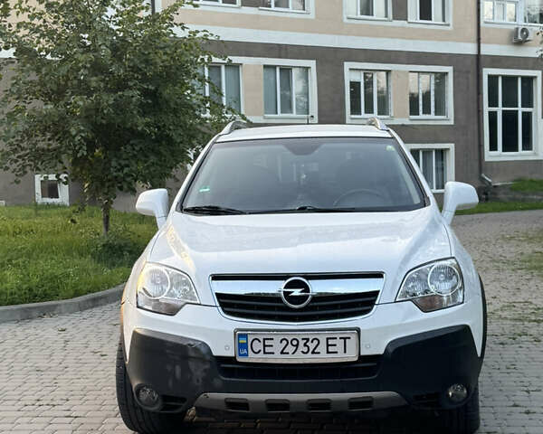 Белый Опель Антара, объемом двигателя 1.99 л и пробегом 142 тыс. км за 10000 $, фото 4 на Automoto.ua