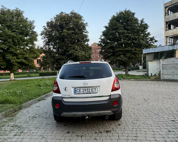 Белый Опель Антара, объемом двигателя 1.99 л и пробегом 142 тыс. км за 10000 $, фото 6 на Automoto.ua