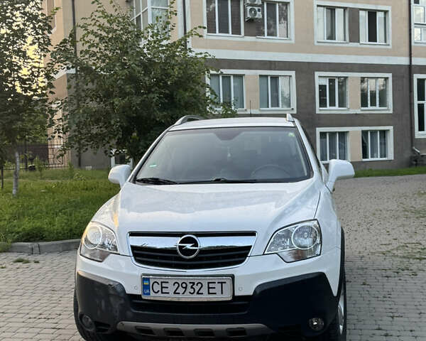Белый Опель Антара, объемом двигателя 1.99 л и пробегом 142 тыс. км за 10000 $, фото 3 на Automoto.ua