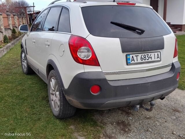 Білий Опель Антара, об'ємом двигуна 2.4 л та пробігом 305 тис. км за 7600 $, фото 3 на Automoto.ua