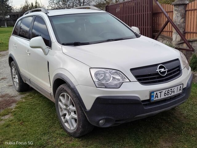 Білий Опель Антара, об'ємом двигуна 2.4 л та пробігом 305 тис. км за 7600 $, фото 5 на Automoto.ua
