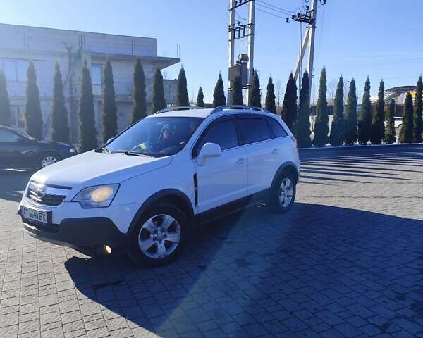 Белый Опель Антара, объемом двигателя 2 л и пробегом 216 тыс. км за 7999 $, фото 2 на Automoto.ua