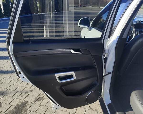 Белый Опель Антара, объемом двигателя 2 л и пробегом 216 тыс. км за 7999 $, фото 8 на Automoto.ua