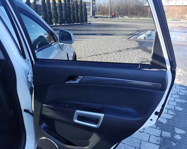 Белый Опель Антара, объемом двигателя 2 л и пробегом 216 тыс. км за 7999 $, фото 11 на Automoto.ua