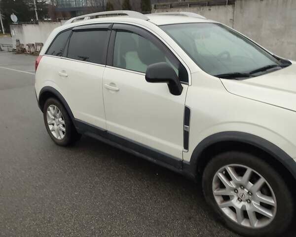 Белый Опель Антара, объемом двигателя 2 л и пробегом 280 тыс. км за 9500 $, фото 1 на Automoto.ua