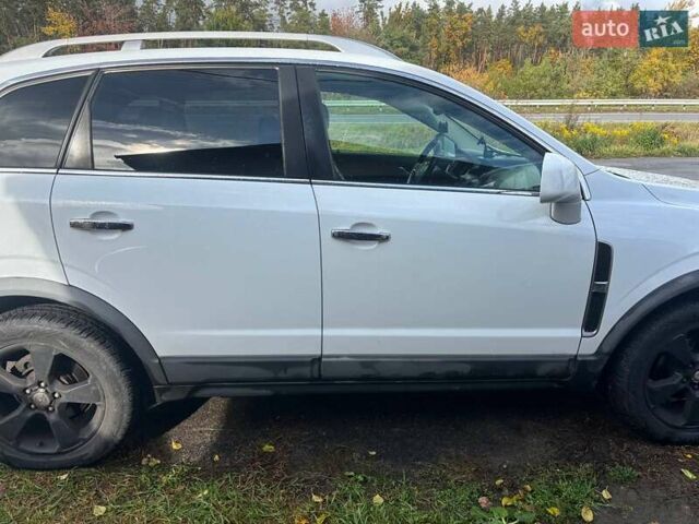 Опель Антара 2010 в Житомире на Automoto.ua Белый Опель Антара, объемом двигателя 1.99 л и пробегом 198 тыс. км за 8500 $, фото 14 на Automoto.ua