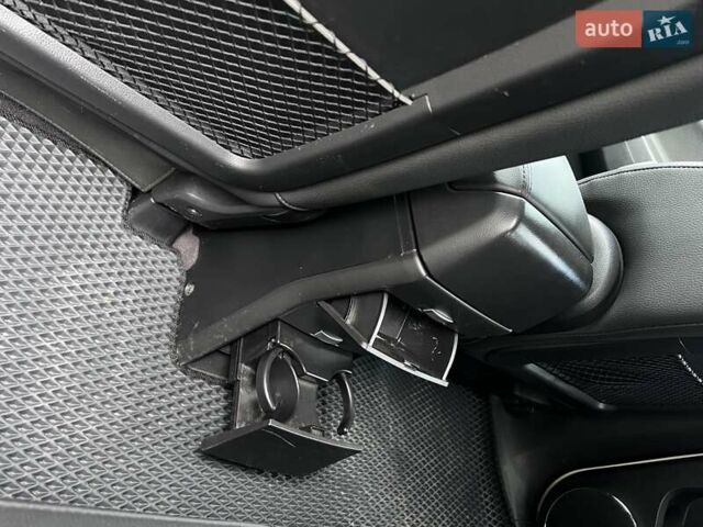 Опель Антара 2010 в Черновцах на Automoto.ua Белый Опель Антара, объемом двигателя 2 л и пробегом 170 тыс. км за 11663 $, фото 13 на Automoto.ua