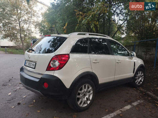 Білий Опель Антара, об'ємом двигуна 2 л та пробігом 208 тис. км за 9200 $, фото 2 на Automoto.ua