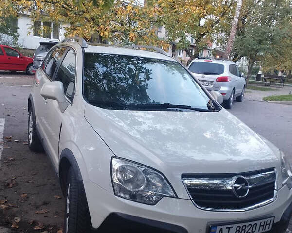Білий Опель Антара, об'ємом двигуна 2 л та пробігом 208 тис. км за 9200 $, фото 3 на Automoto.ua
