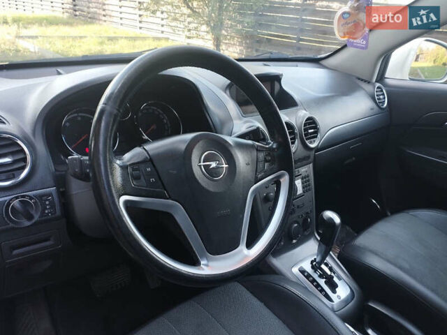 Білий Опель Антара, об'ємом двигуна 2 л та пробігом 208 тис. км за 9200 $, фото 9 на Automoto.ua
