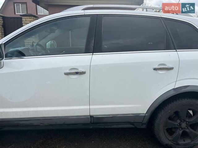 Опель Антара 2010 в Житомире на Automoto.ua Белый Опель Антара, объемом двигателя 1.99 л и пробегом 198 тыс. км за 8500 $, фото 15 на Automoto.ua