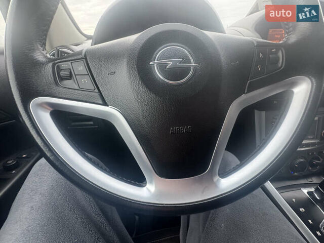 Білий Опель Антара, об'ємом двигуна 2.2 л та пробігом 131 тис. км за 9650 $, фото 16 на Automoto.ua