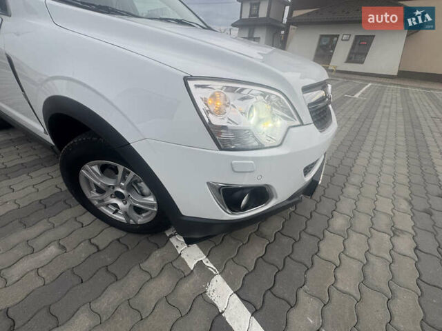 Білий Опель Антара, об'ємом двигуна 2.2 л та пробігом 131 тис. км за 9650 $, фото 5 на Automoto.ua