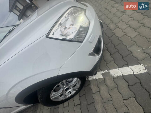 Білий Опель Антара, об'ємом двигуна 2.2 л та пробігом 131 тис. км за 9650 $, фото 58 на Automoto.ua