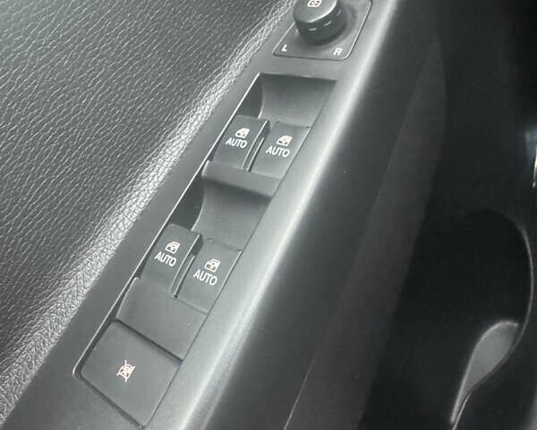 Білий Опель Антара, об'ємом двигуна 2.2 л та пробігом 131 тис. км за 9650 $, фото 108 на Automoto.ua