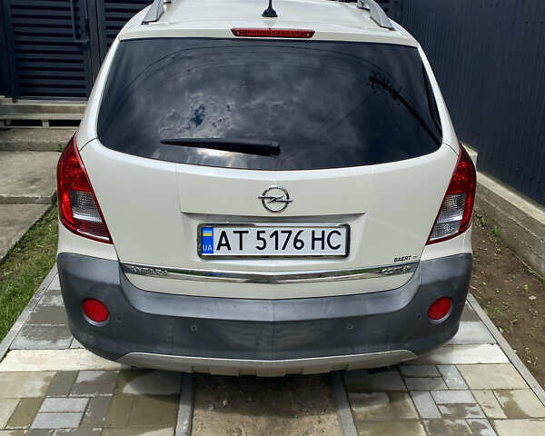 Белый Опель Антара, объемом двигателя 2.23 л и пробегом 181 тыс. км за 9500 $, фото 1 на Automoto.ua