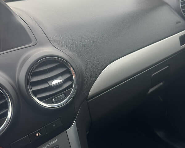 Білий Опель Антара, об'ємом двигуна 2.2 л та пробігом 131 тис. км за 9650 $, фото 15 на Automoto.ua